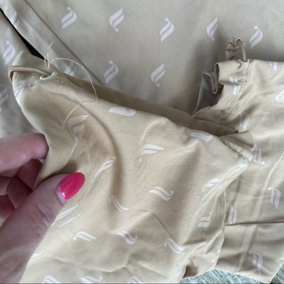 FABLETICS Medium Iggy Woven Sandy Tan Brown Logo Jogger Pants - Picture 10 of 11